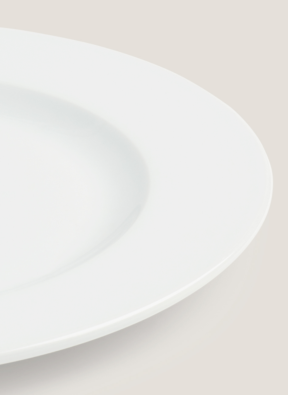 Plato blanco