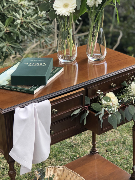 Muebles y estanterías