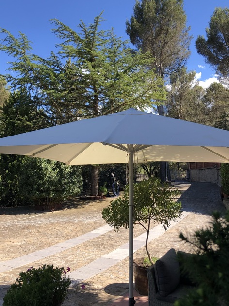 Carpas y parasoles