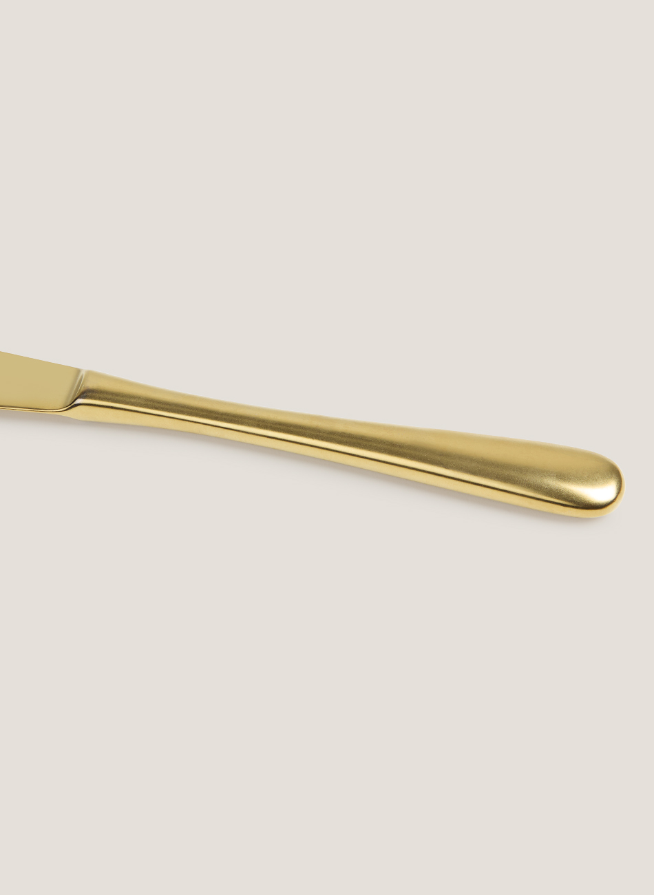 Cubertería oro