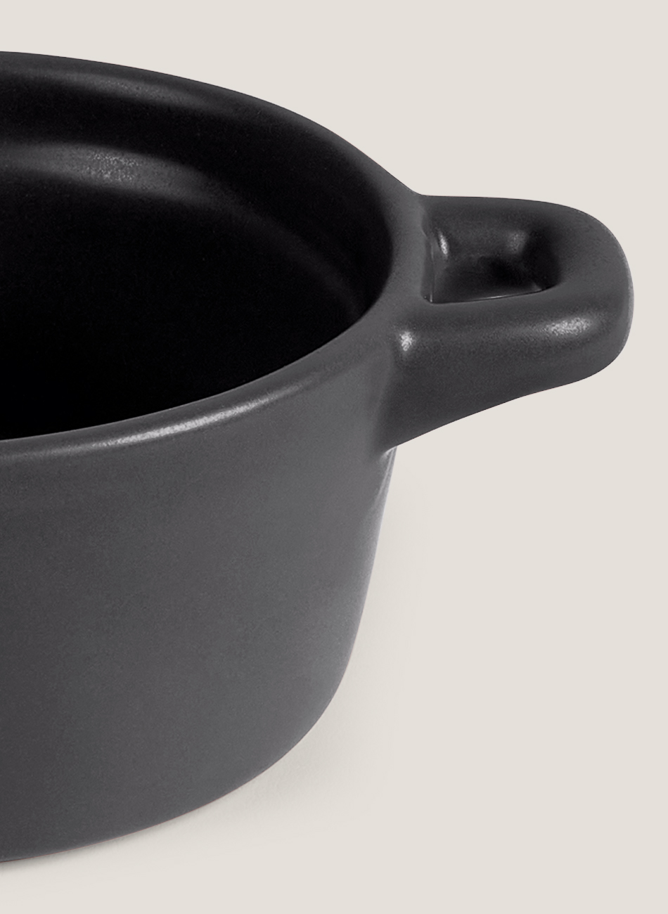 Cazuelita negra tapa