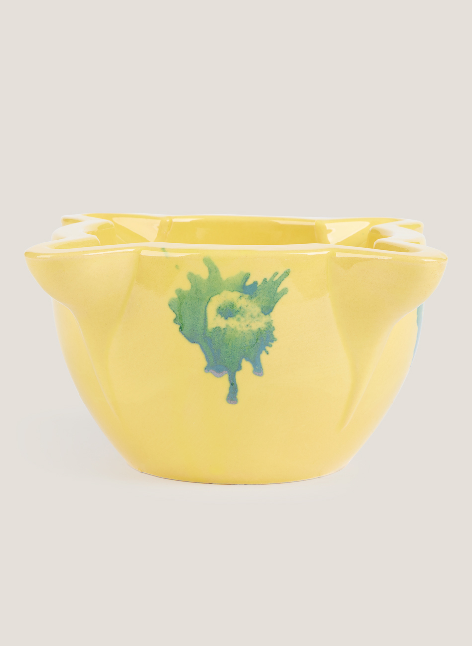 Mortero amarillo tradicional